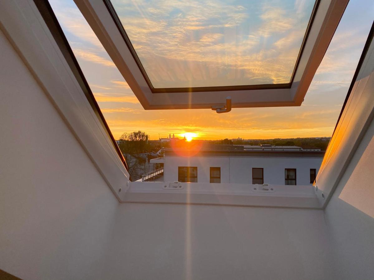 Modern & Stylisch - Penthouse-Feeling Nahe Flughafen Muenchen Apartment Freising Bagian luar foto